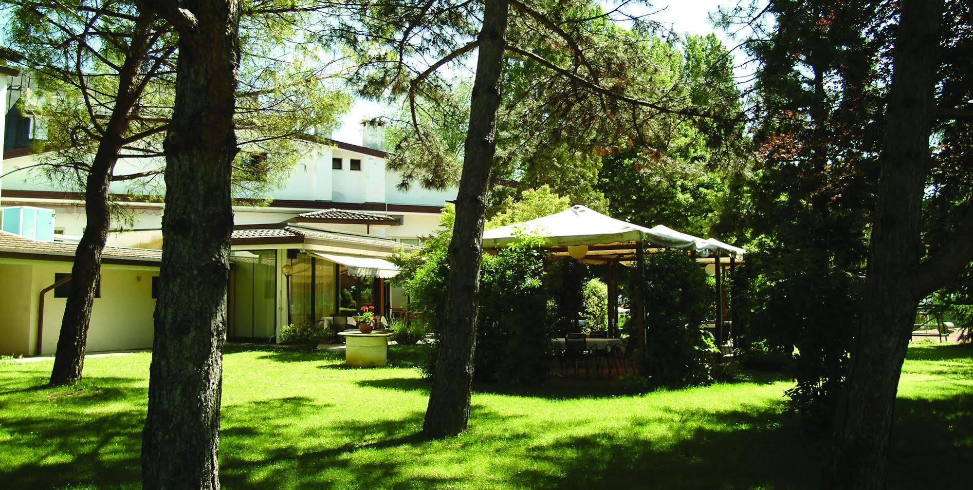 Locanda Alle Officine Buttrio Dış mekan fotoğraf